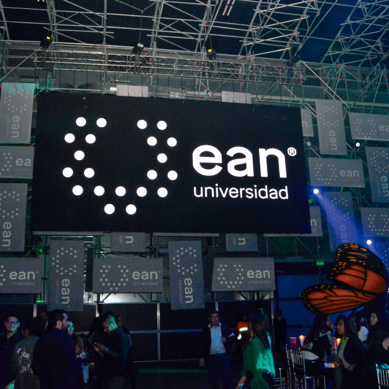 Cerca de 1.000 eanistas vivieron la fiesta de lanzamiento de la nueva imagen de la Universidad Ean