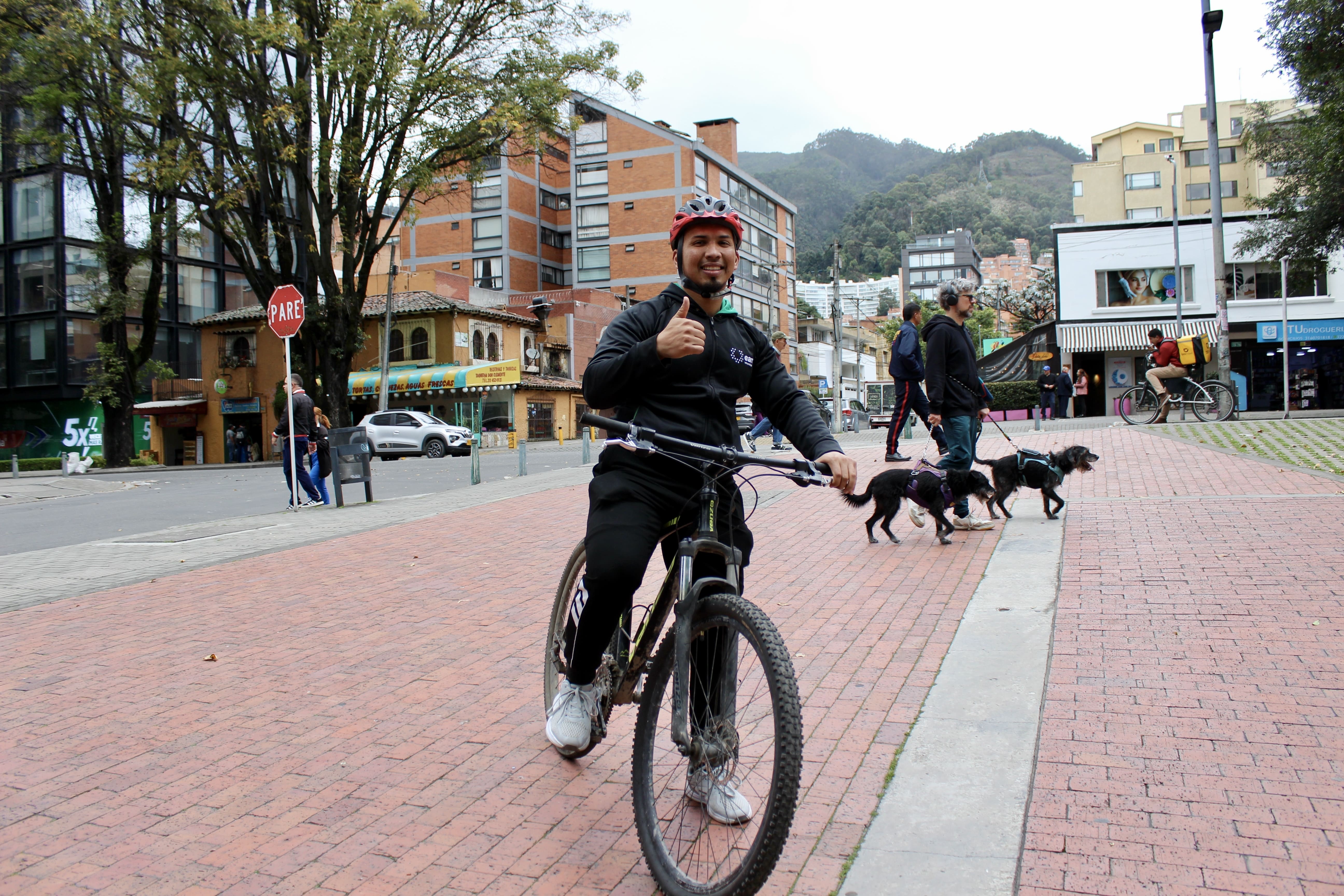 pedaleando a la u