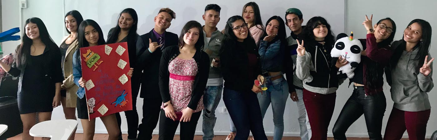 En alianza con la Secretaría Distrital de Educación de Bogotá, 460 jóvenes transformaron sus proyectos de grado