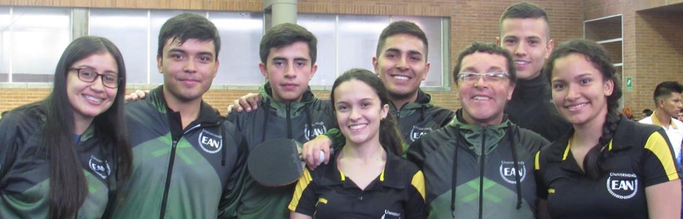 Equipo de Tenis Universidad EAN finalistas de Ascun Deportes Bogotá 2018-1