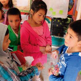 Niños de Cazucá reconstruyen tejido social gracias a una EANista 