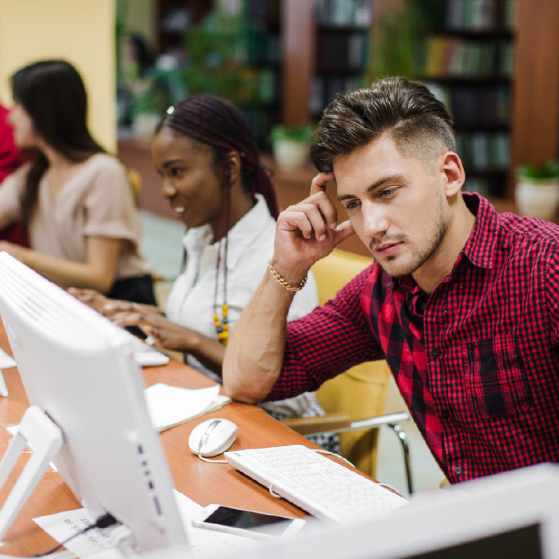 Estudiante eanista recuerda presentar las pruebas objetivas ciclo IV de 2018 pruebas objetivas universidad ean